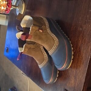 Boys 4, womens 5.5 Van's Standard Mid Chelsea MTE boots navy brown NEW